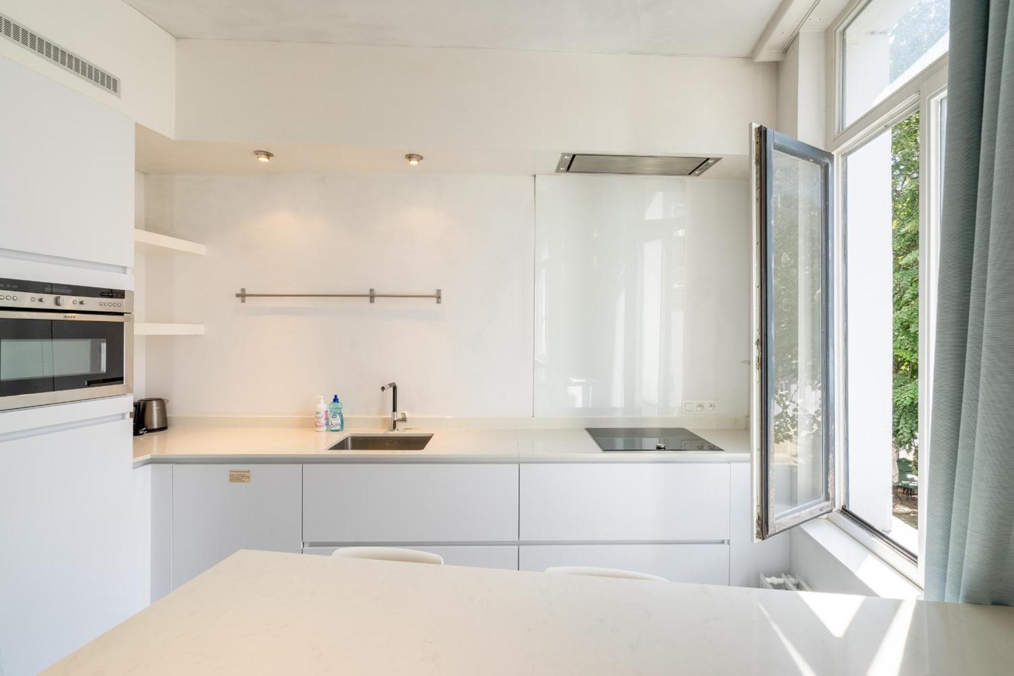 Beautiful Modern Apartment In The Heart Of Anvers Extérieur photo