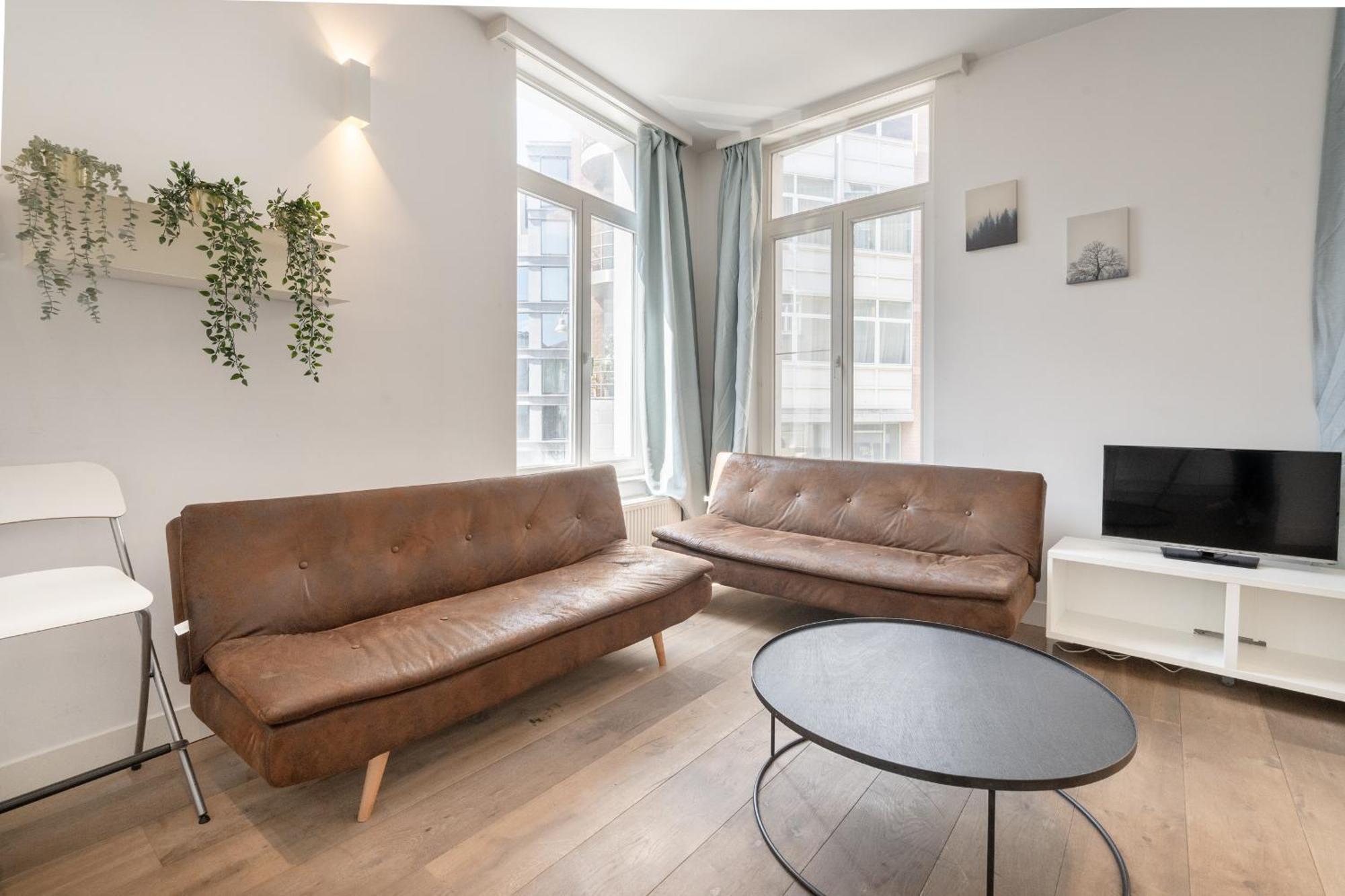 Beautiful Modern Apartment In The Heart Of Anvers Extérieur photo